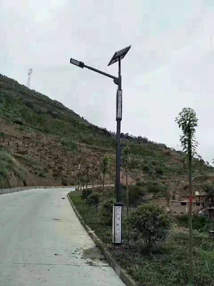 治多县仿古太阳能路灯